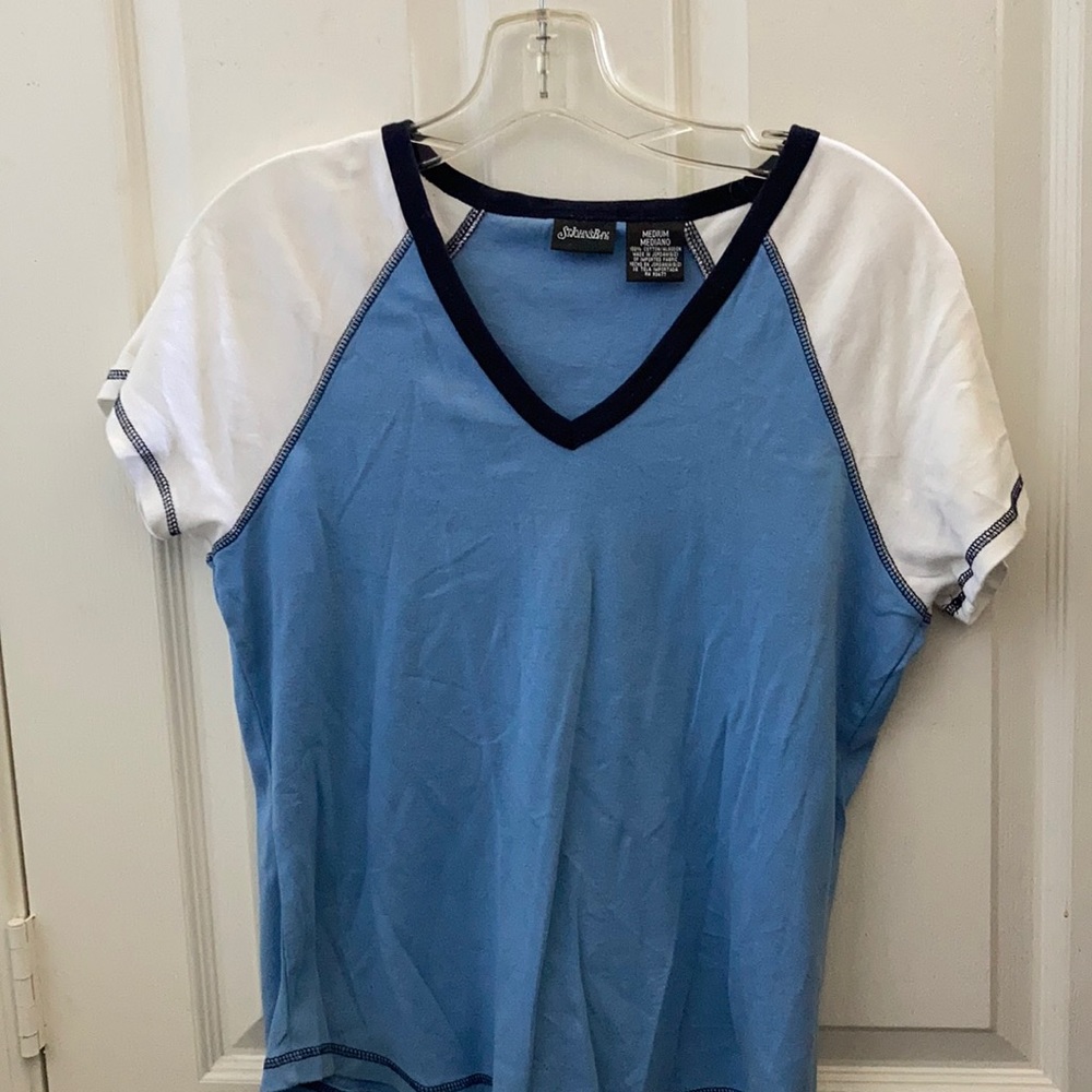FINAL MARKDOWN St. John’s bay tee medium